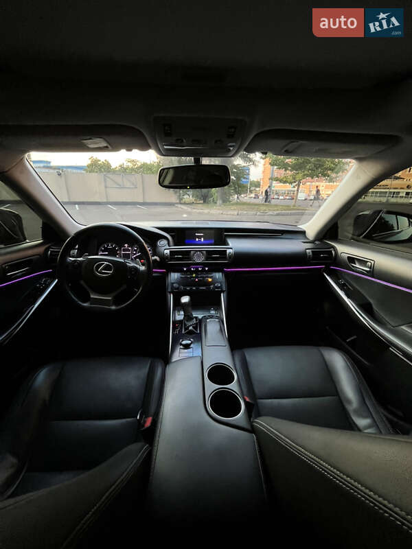 Седан Lexus IS 2013 в Одессе