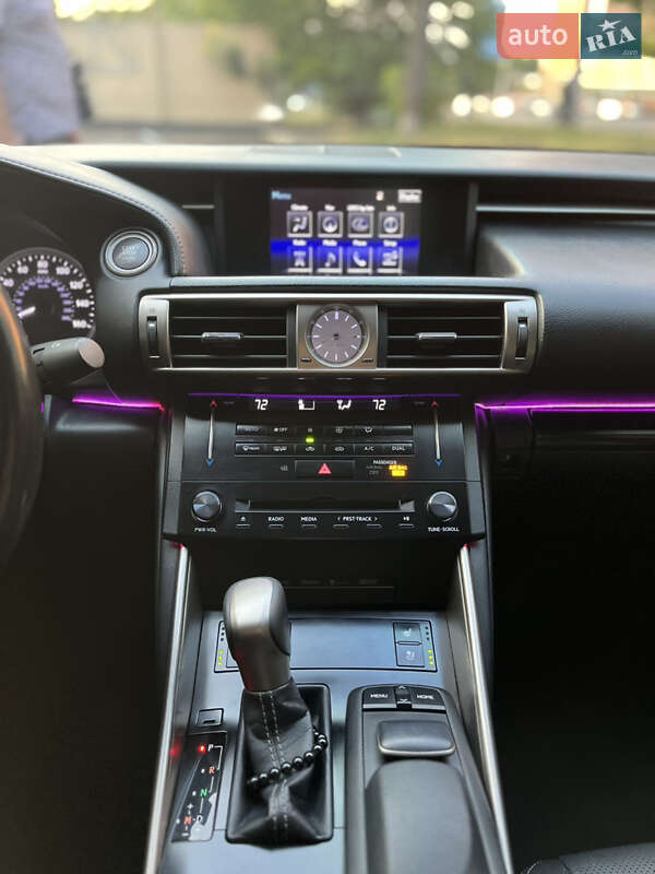 Седан Lexus IS 2013 в Одессе