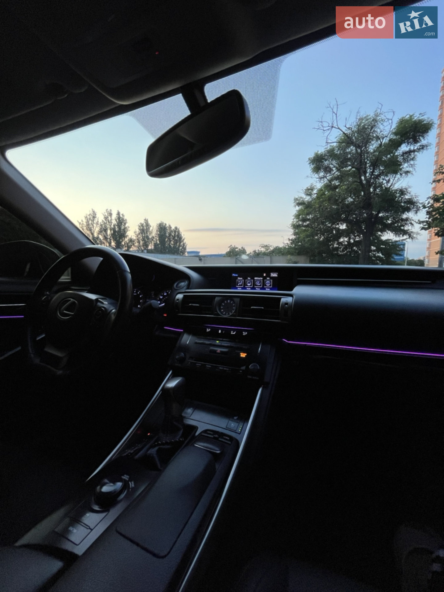 2013 Lexus IS - мініатюра 32
