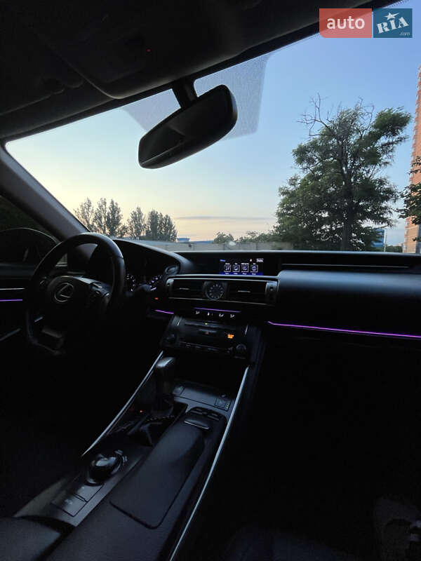 Седан Lexus IS 2013 в Одессе