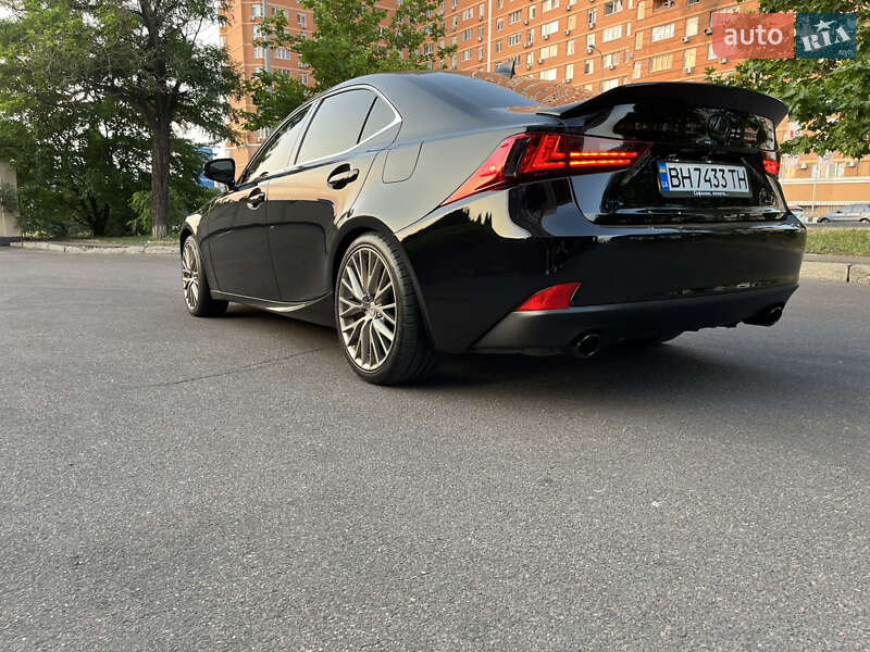 Седан Lexus IS 2013 в Одессе