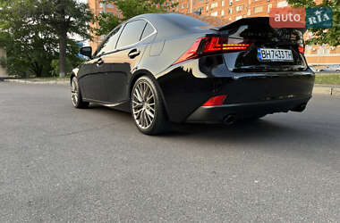 Седан Lexus IS 2013 в 