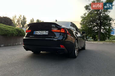 Седан Lexus IS 2013 в 