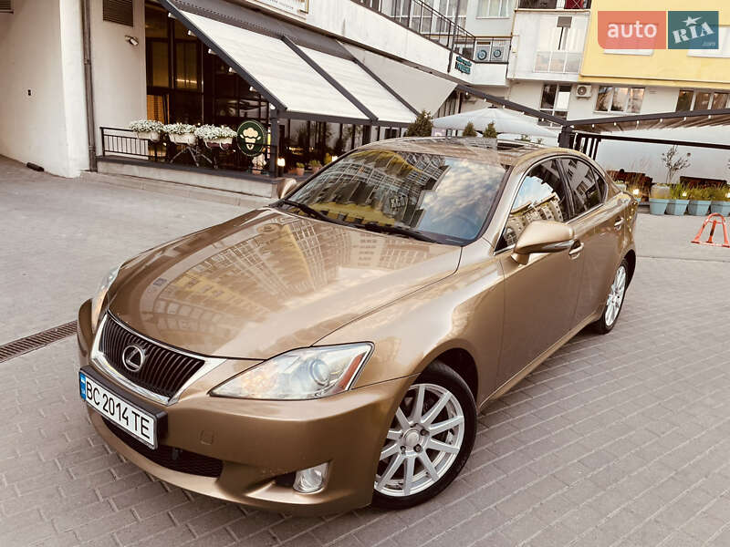Lexus IS 2009
