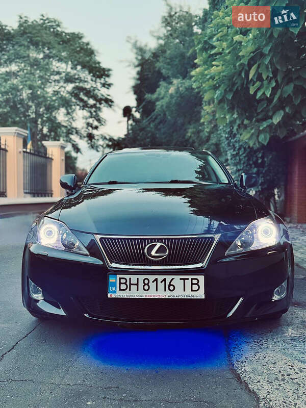 Седан Lexus IS 2008 в 