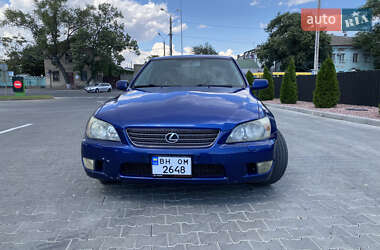 Седан Lexus IS 1999 в 