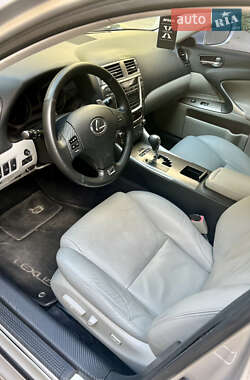 Седан Lexus IS 2006 в 