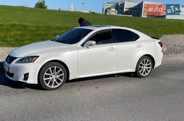 Седан Lexus IS 2013 в 