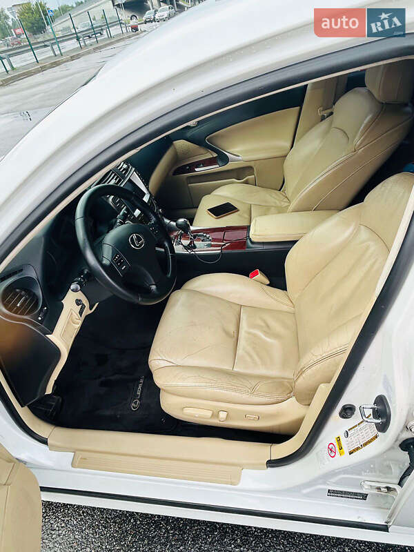 Седан Lexus IS 2008 в Києві