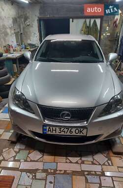 Седан Lexus IS 2005 в Чугуєві