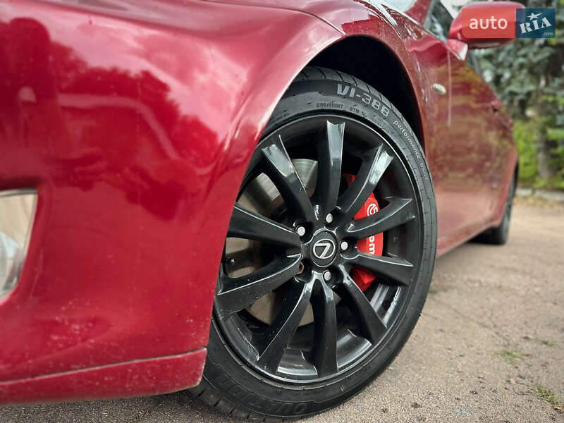 Седан Lexus IS 2007 в Киеве