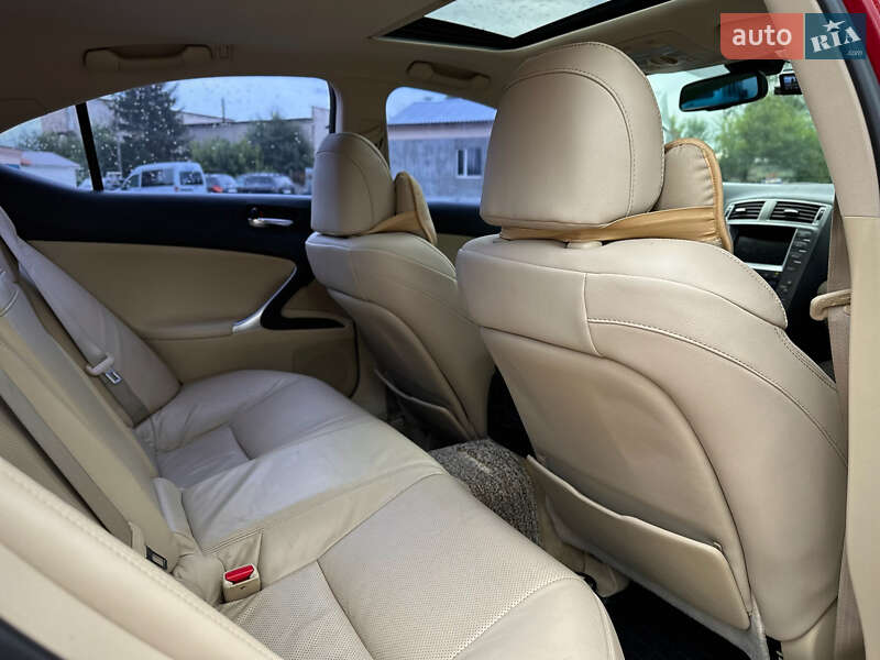 Седан Lexus IS 2007 в Киеве