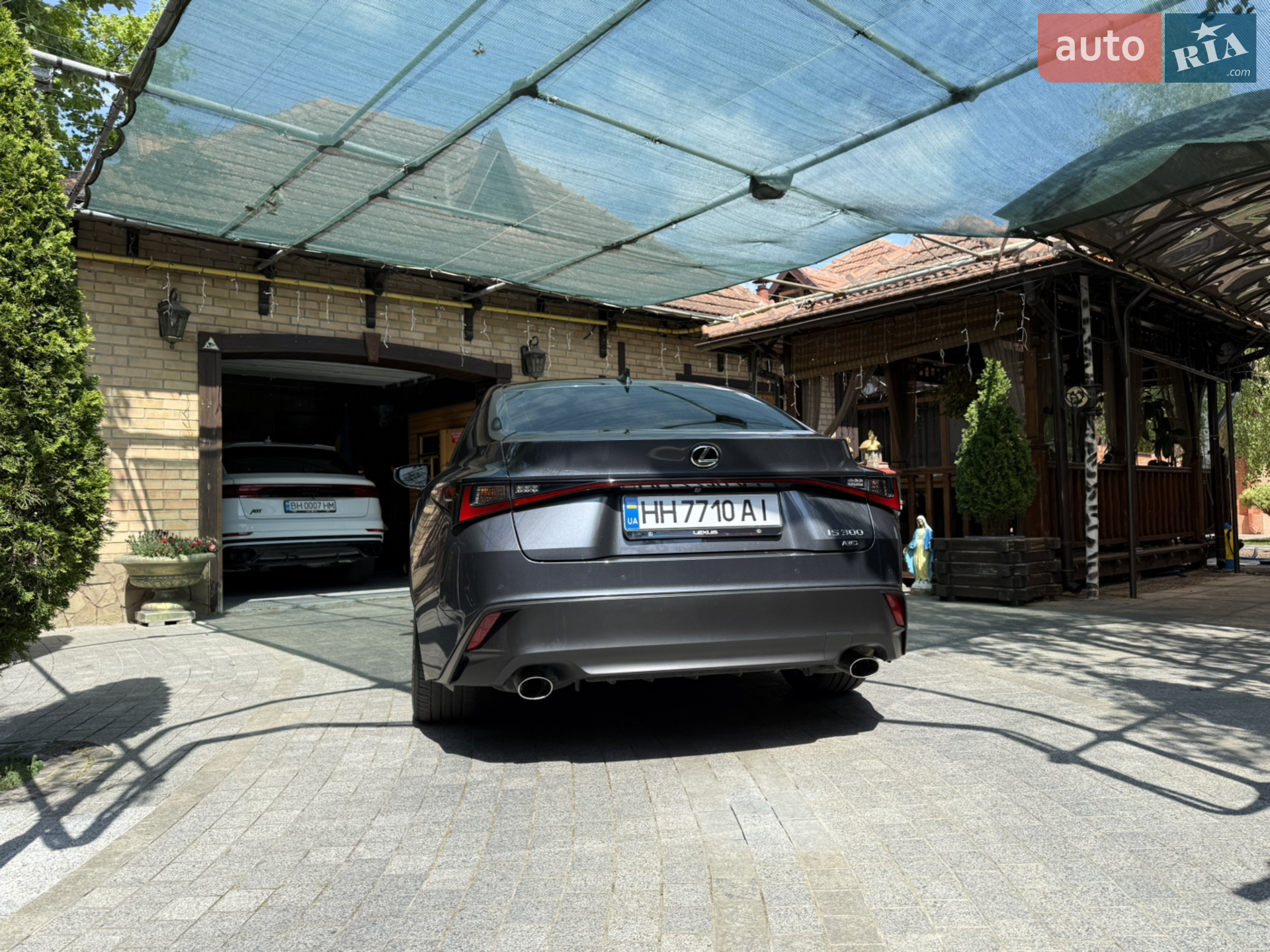 2021 Lexus IS - мініатюра 12