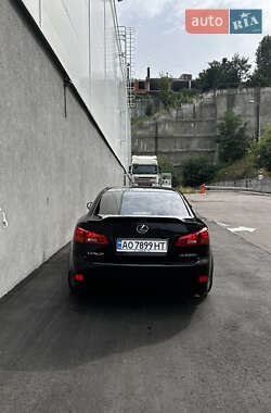 Седан Lexus IS 2005 в 