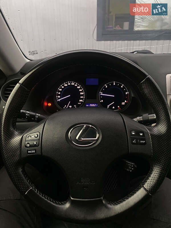 Седан Lexus IS 2006 в Киеве