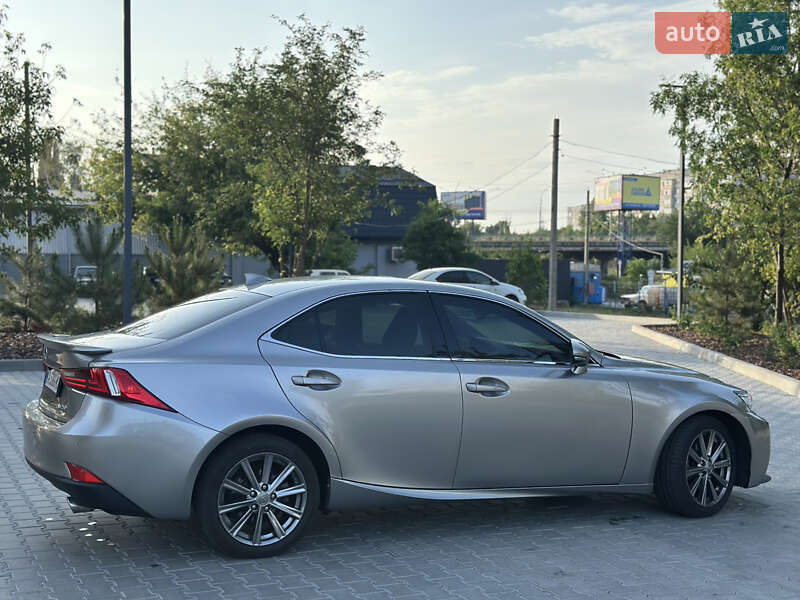 Седан Lexus IS 2014 в Кропивницком