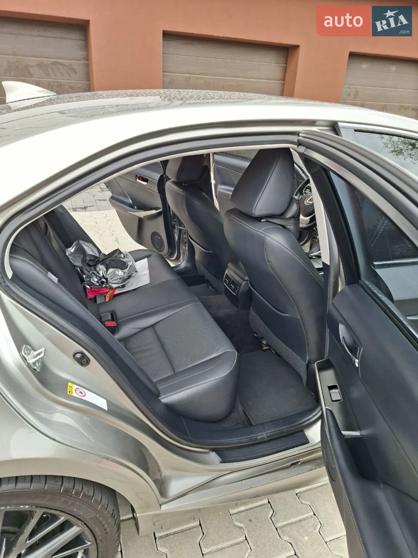 2013 Lexus IS - мініатюра 12