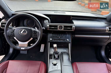 Седан Lexus IS 2015 в 