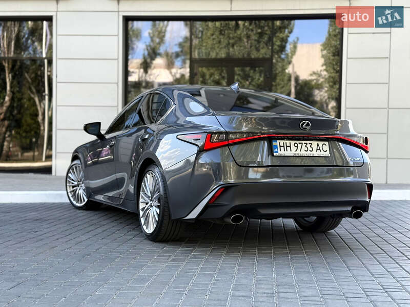 Седан Lexus IS 2023 в Одессе