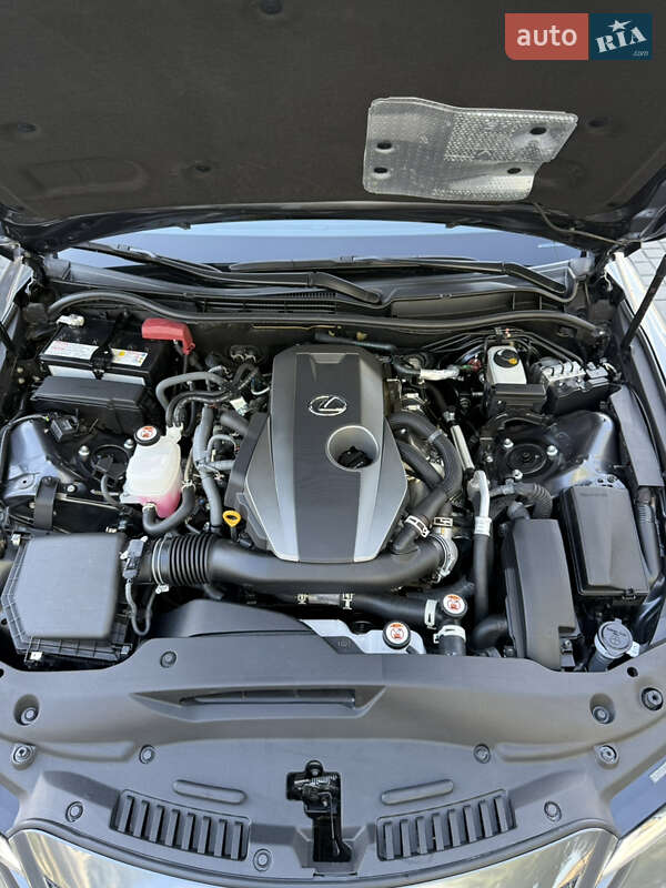 Седан Lexus IS 2023 в Одессе