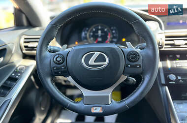 Седан Lexus IS 2014 в 