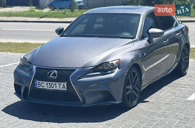 Седан Lexus IS 2015 в Львові
