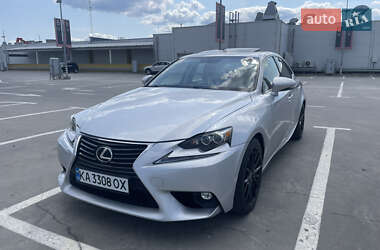 Седан Lexus IS 2015 в Киеве