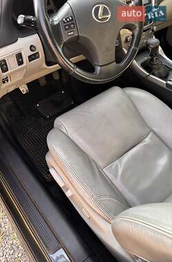 Седан Lexus IS 2006 в Боярці