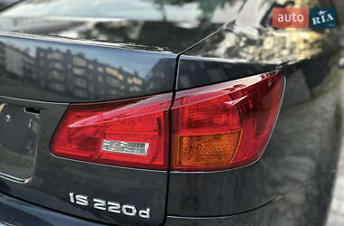 Седан Lexus IS 2007 в 