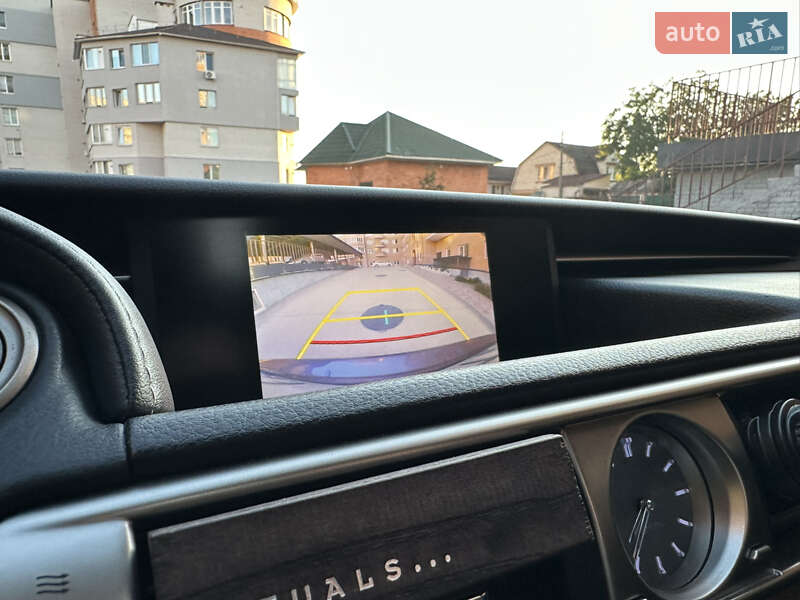 Седан Lexus IS 2014 в Киеве