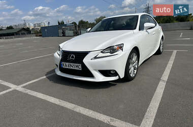 Седан Lexus IS 2015 в Києві