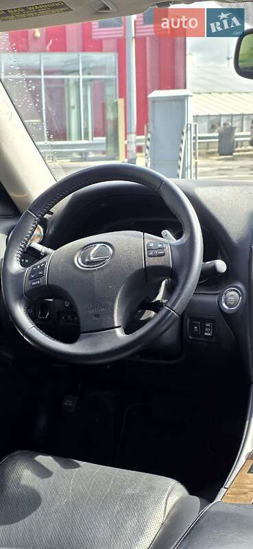 Седан Lexus IS 2010 в Киеве