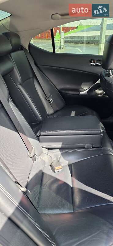 Седан Lexus IS 2010 в Киеве