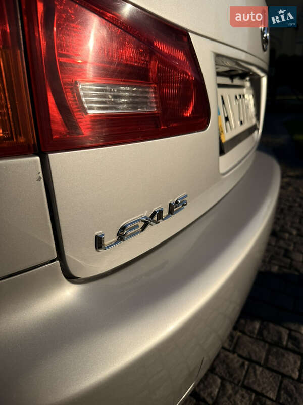 Седан Lexus IS 2007 в Киеве