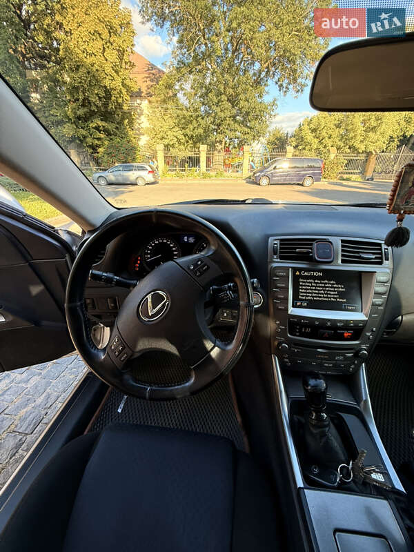 Седан Lexus IS 2007 в Киеве