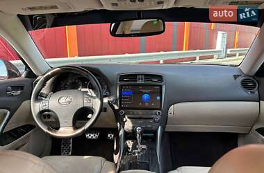 Седан Lexus IS 2010 в 
