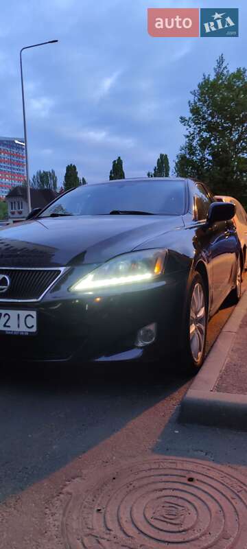 Седан Lexus IS 2007 в Николаеве