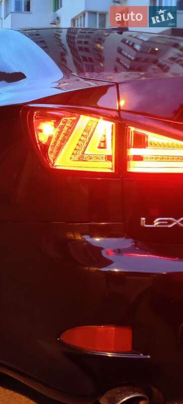 Седан Lexus IS 2007 в Николаеве