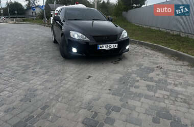 Седан Lexus IS 2005 в 