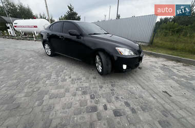 Седан Lexus IS 2005 в 