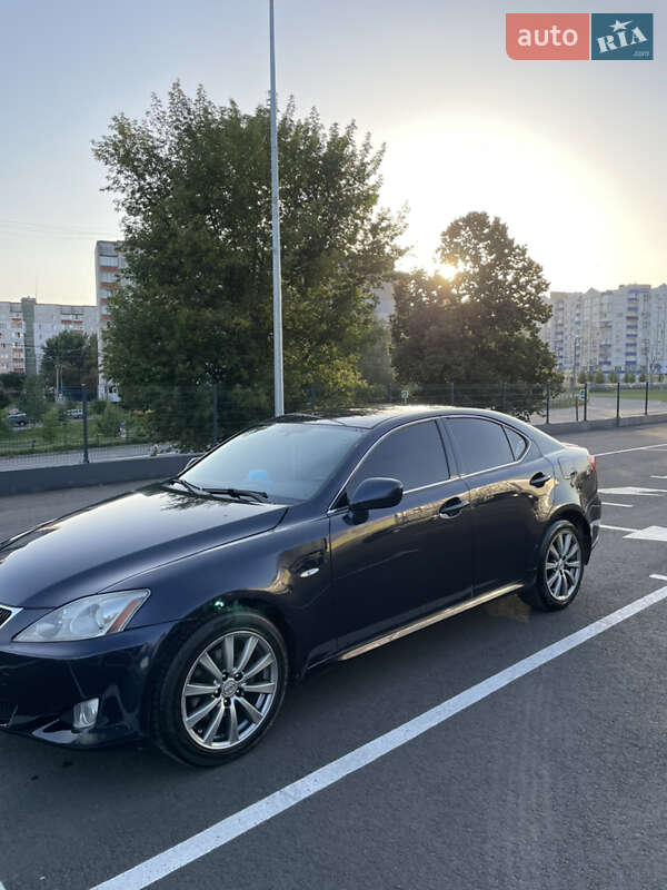 Lexus IS 2006
