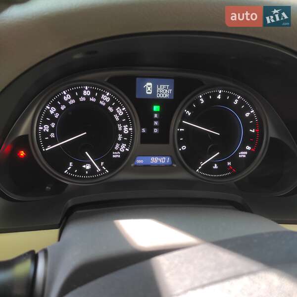 Седан Lexus IS 2010 в Киеве