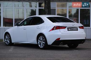 Седан Lexus IS 2013 в 