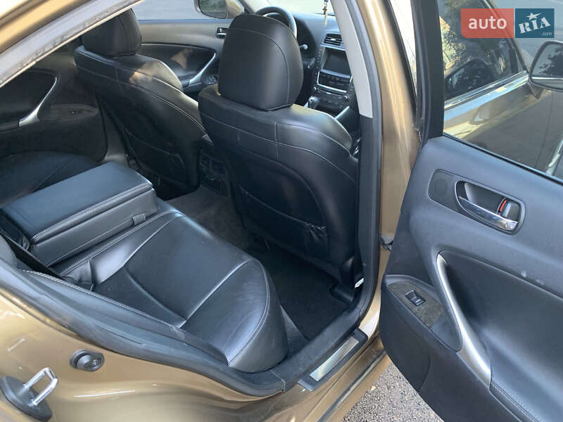 Седан Lexus IS 2009 в Киеве фото 9 Седан Lexus IS 2009 в Киеве