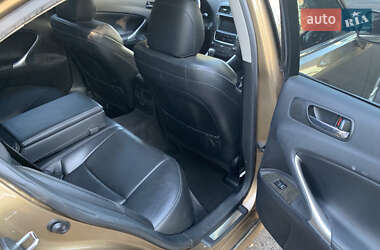 Седан Lexus IS 2009 в 