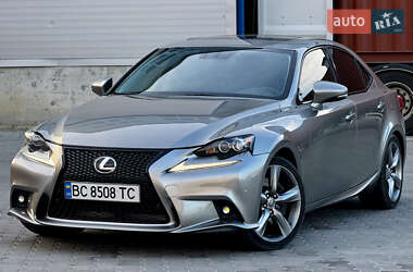 Седан Lexus IS 2014 в 
