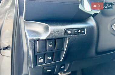 Седан Lexus IS 2014 в 