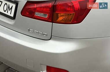 Седан Lexus IS 2007 в 