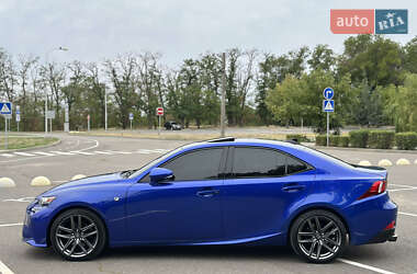 Седан Lexus IS 2014 в 