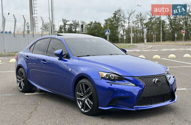 Седан Lexus IS 2014 в 